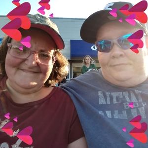 Meet your Posher, Sharon